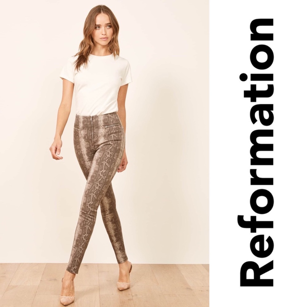 REFORMATION Niki Jean in Snake Size 30 - Reformation Jeans - Reformation Pants